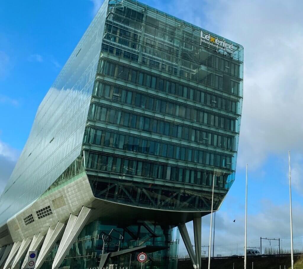 Contact | Lexence .Ter zake